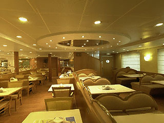 Minoan Lines - HighSpeed ferries : Ariadne Palace < < Self Service Restaurant > >